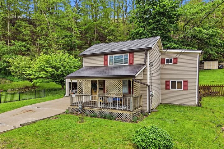Property Photo:  225 Camp Horne Rd  PA 15202 
