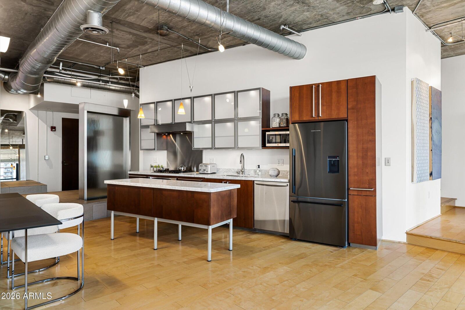 Property Photo:  21 E 6th Street 510  AZ 85281 