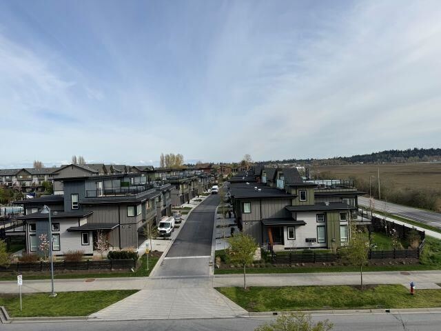 Property Photo:  2431 Rabbit Drive #305  BC V4M 0C8 