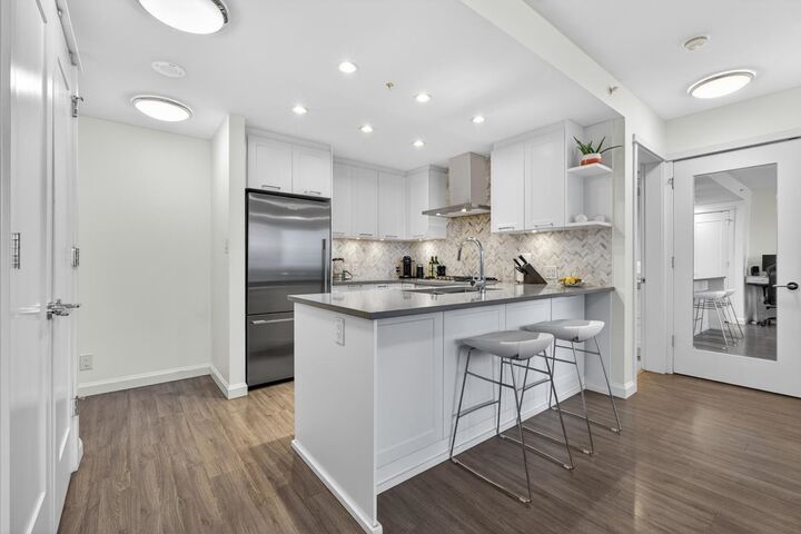 Property Photo:  520 Como Lake Avenue 2101  BC V3J 0E8 
