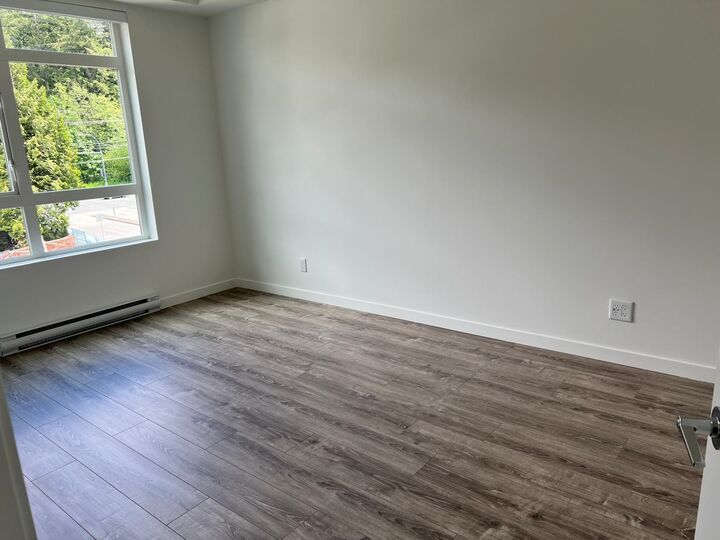 Property Photo:  13969 96 Avenue 417  BC V3T 0T1 