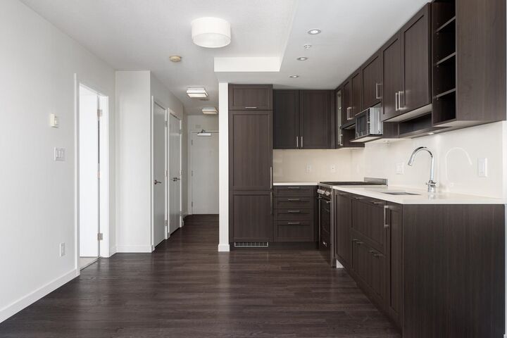 Property Photo:  5665 Boundary Road 2103  BC V5R 0E4 