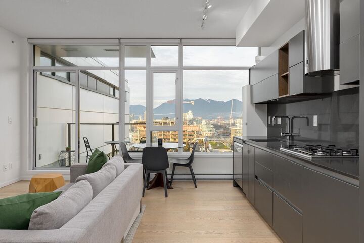 Property Photo:  133 E 8th Avenue 601  BC V5T 1R8 