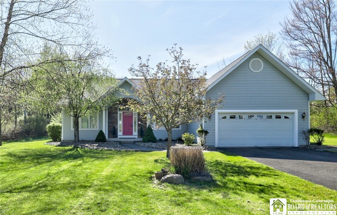 Property Photo:  34 Schuyler Street  NY 14701 