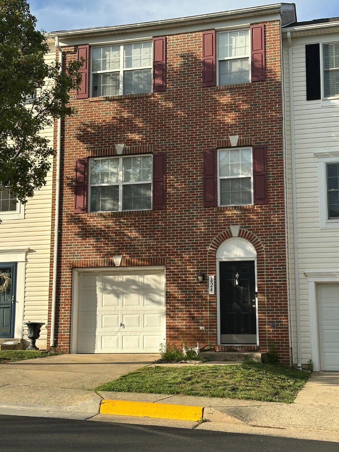 Property Photo:  424 Ginkgo Terrace NE  VA 20176 