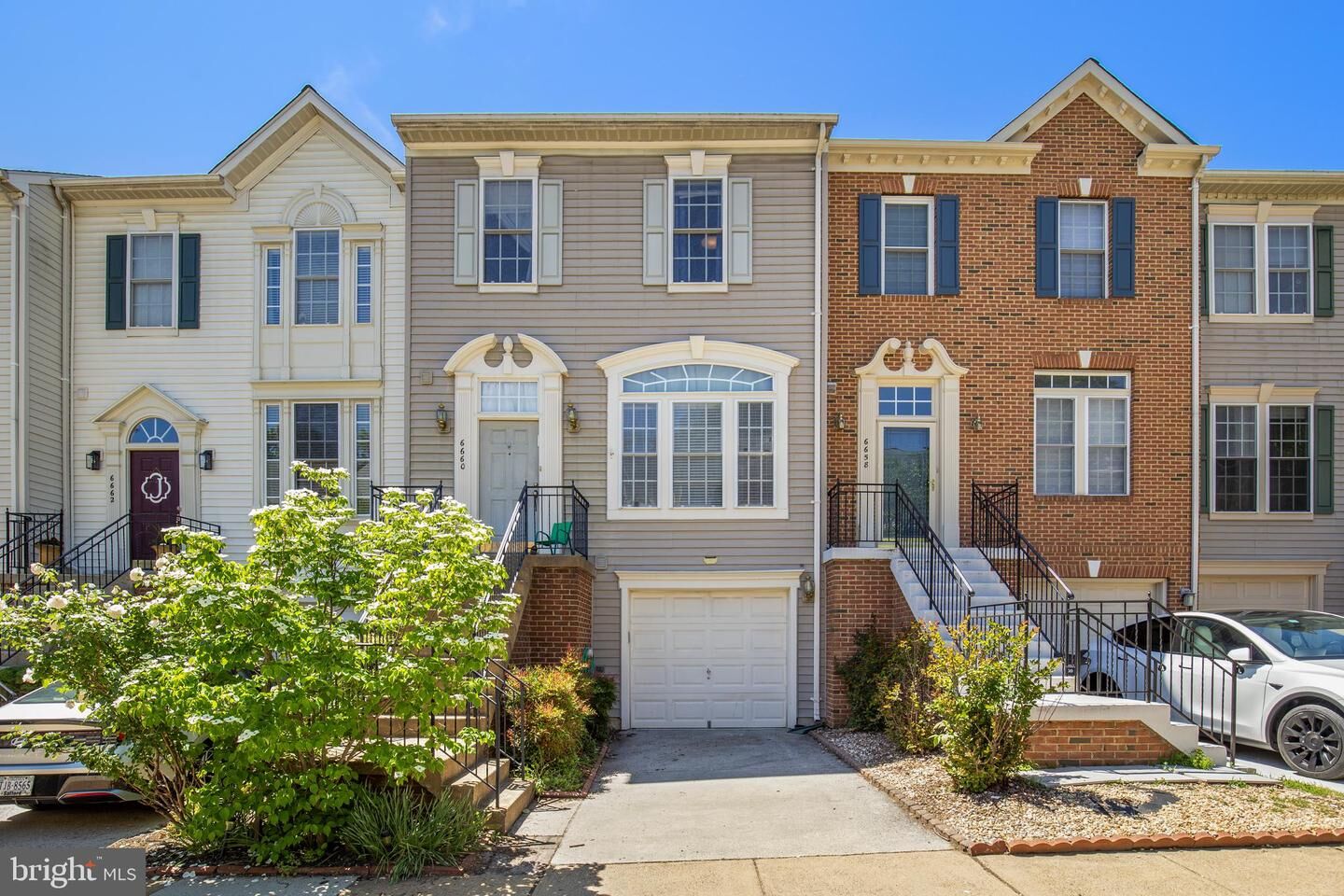 Property Photo:  6660 Debra Lu Way  VA 22150 