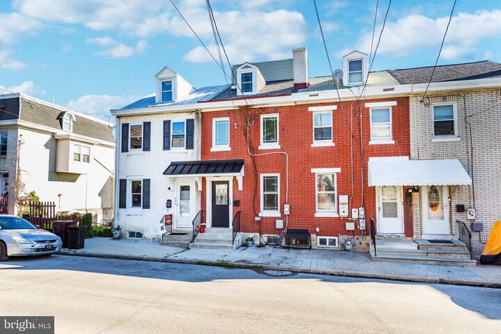 Property Photo:  129 W Sixth St  PA 19405 