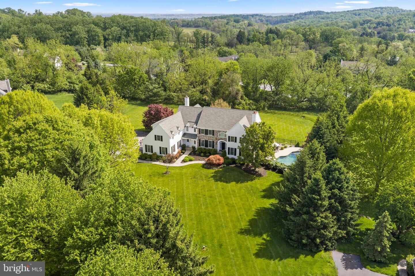 Property Photo: 6 Somerset Lane PA 19355