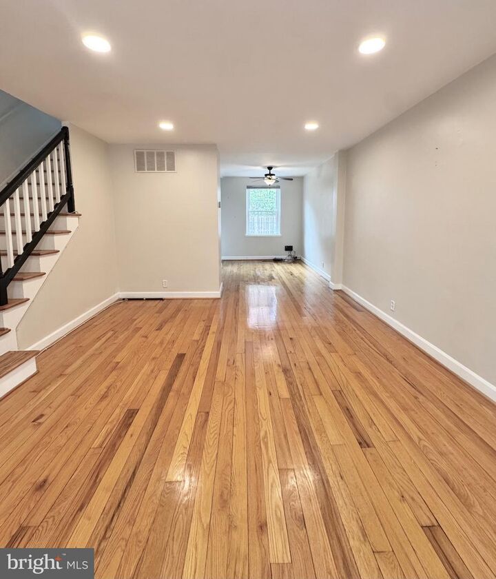 Property Photo: 3453 S Stafford Street B VA 22206