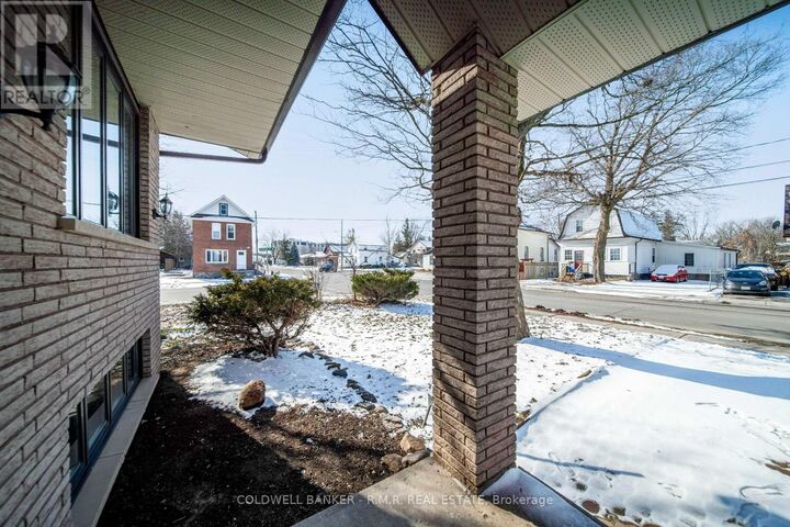 Property Photo:  60 Albert Street South  ON K9V 3H1 