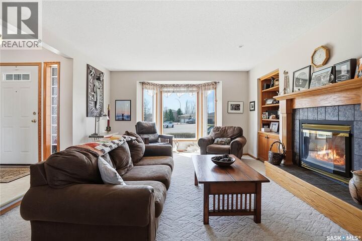 Property Photo:  403 Willow Bay  SK S0G 0E0 