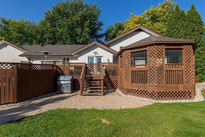 Property Photo:  501 Tessier Street  MB R0A 1V0 