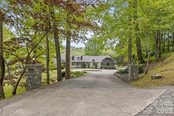 Property Photo:  301 Winding Meadows Drive  NC 28731 