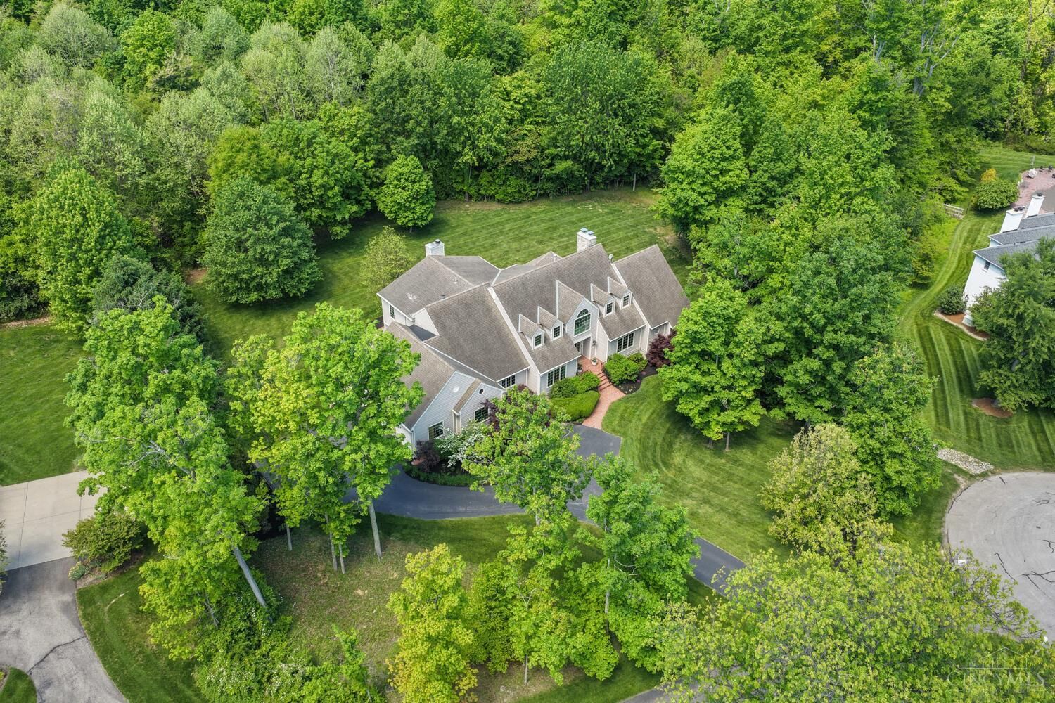 Property Photo:  6155 Hunters Trail  OH 45243 