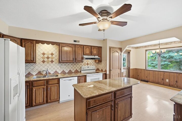 Property Photo:  4290 Marcrest Drive  OH 45211 