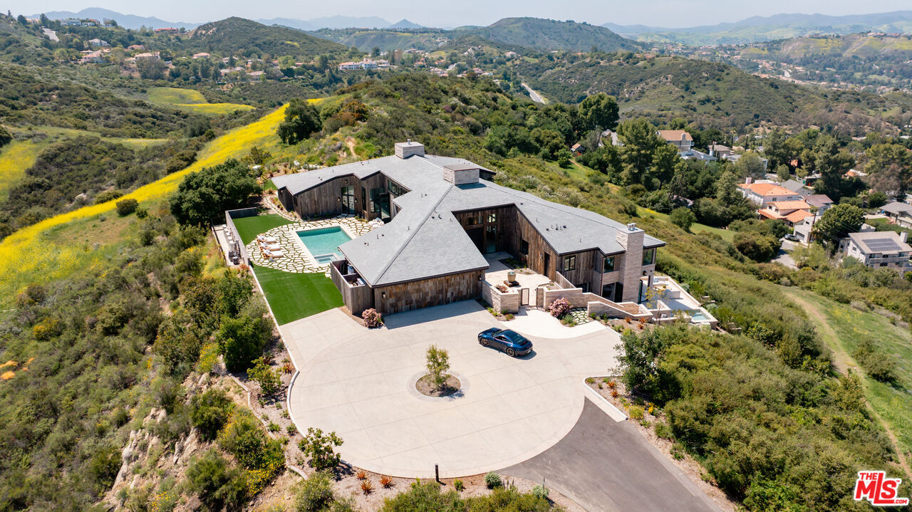 Property Photo:  3121 Old Topanga Canyon Rd  CA 90290 
