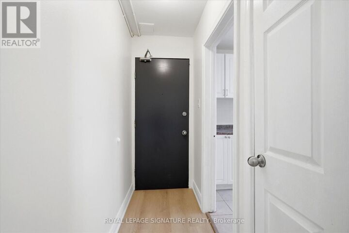 Property Photo:  1000 O'Connor Drive 201  ON M4B 2T3 