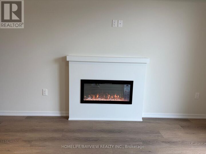 Property Photo:  12 Big Willow Crescent  ON L4E 1P3 