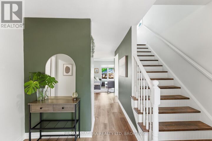 Property Photo:  25 Beverly Street  ON L2P 2J9 