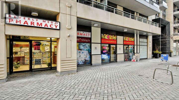 Property Photo:  9201 Yonge Street 911  ON L4C 6Z2 