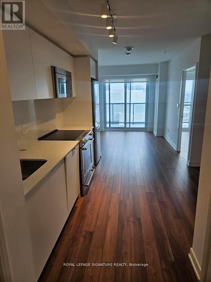 Property Photo:  30 Samuel Wood Way 2307  ON M9B 0C9 