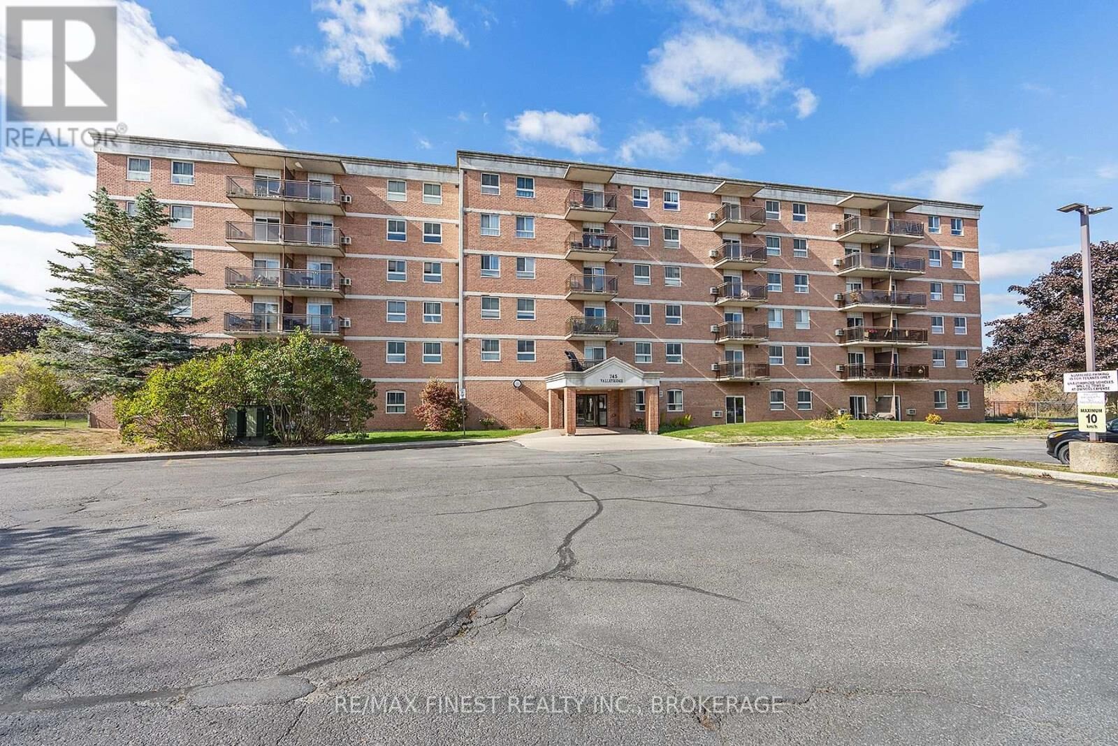 Property Photo:  745 Davis Drive 610  ON K7M 8J4 