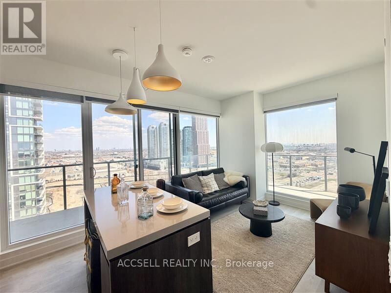 Property Photo:  185 Millway Avenue W1703  ON L4K 0L2 