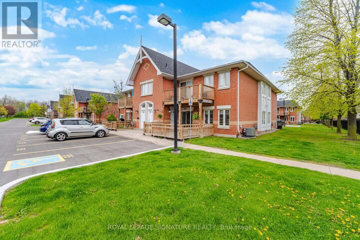 Property Photo:  4140 Foxwood Drive 801  ON L7M 4R4 