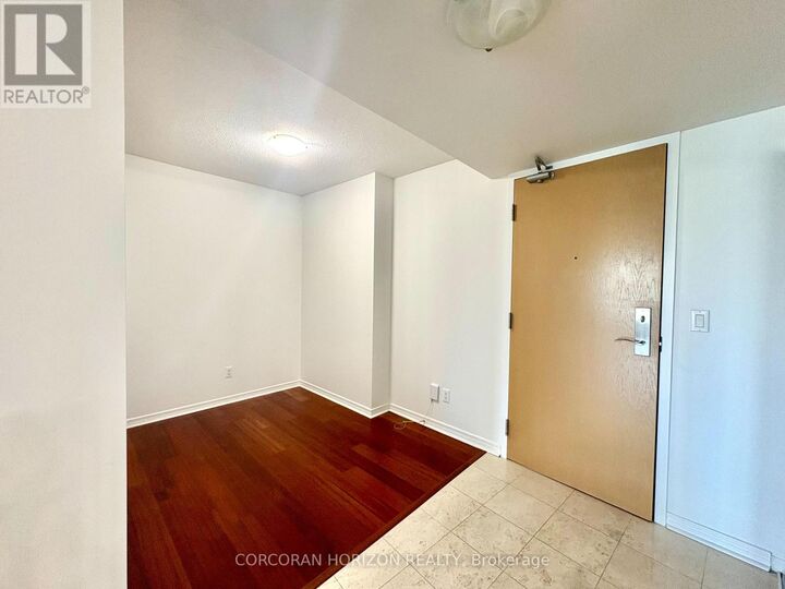 Property Photo:  503 Beecroft Road 216  ON M2N 0A2 