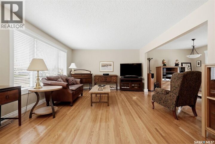 Property Photo:  229 20th Avenue E  SK S4N 1J5 
