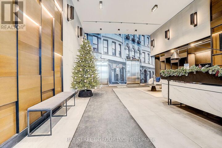 Property Photo:  292 Verdale Crossing 1812  ON L6G 0H6 
