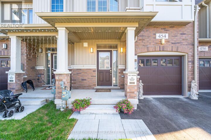 Property Photo:  454 Adelaide Street  ON N0G 1A0 