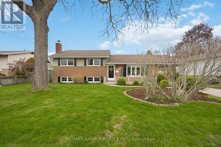 Photo de la propriété:  1088 Guthrie Drive East  ON N7S 1Y2 