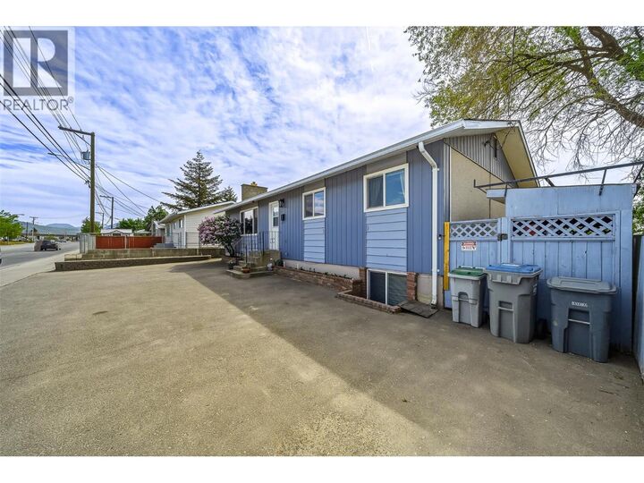Property Photo:  1125 Halston Avenue  BC V2B 2C2 