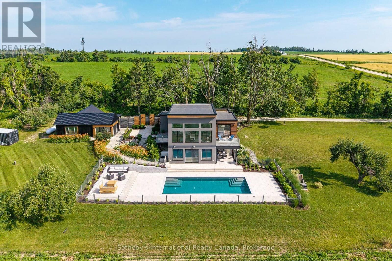 Property Photo: 2566 5 Concession South ON L0M 1G0