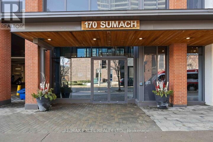 Property Photo:  170 Sumach Street 1307  ON M5A 0C3 