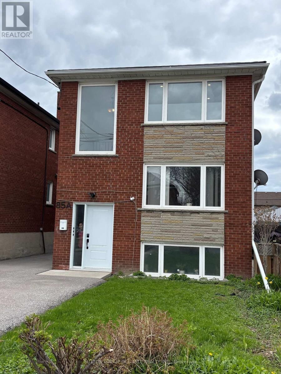 Property Photo:  85A Evans Avenue Upper  ON M8Z 1H7 