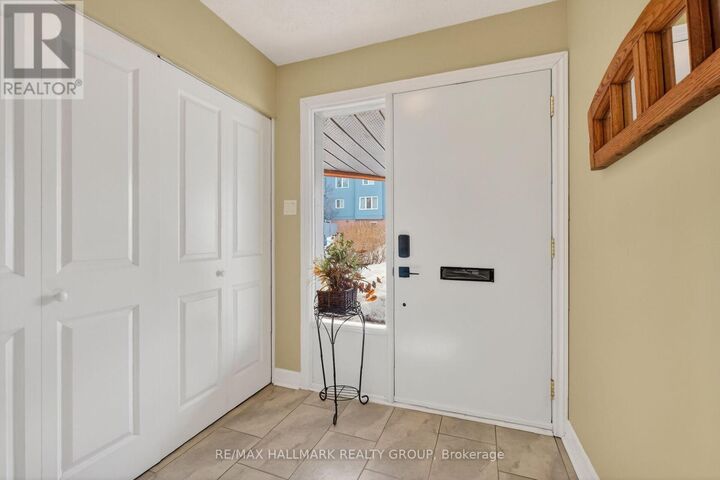 Property Photo:  3 Birchdale Avenue D  ON K2H 5A1 