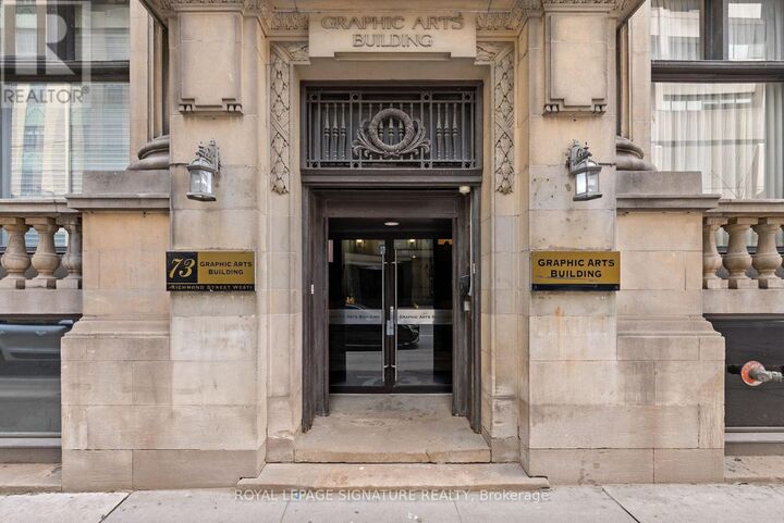 Property Photo: 73 Richmond Street West 303 ON M5H 4E8
