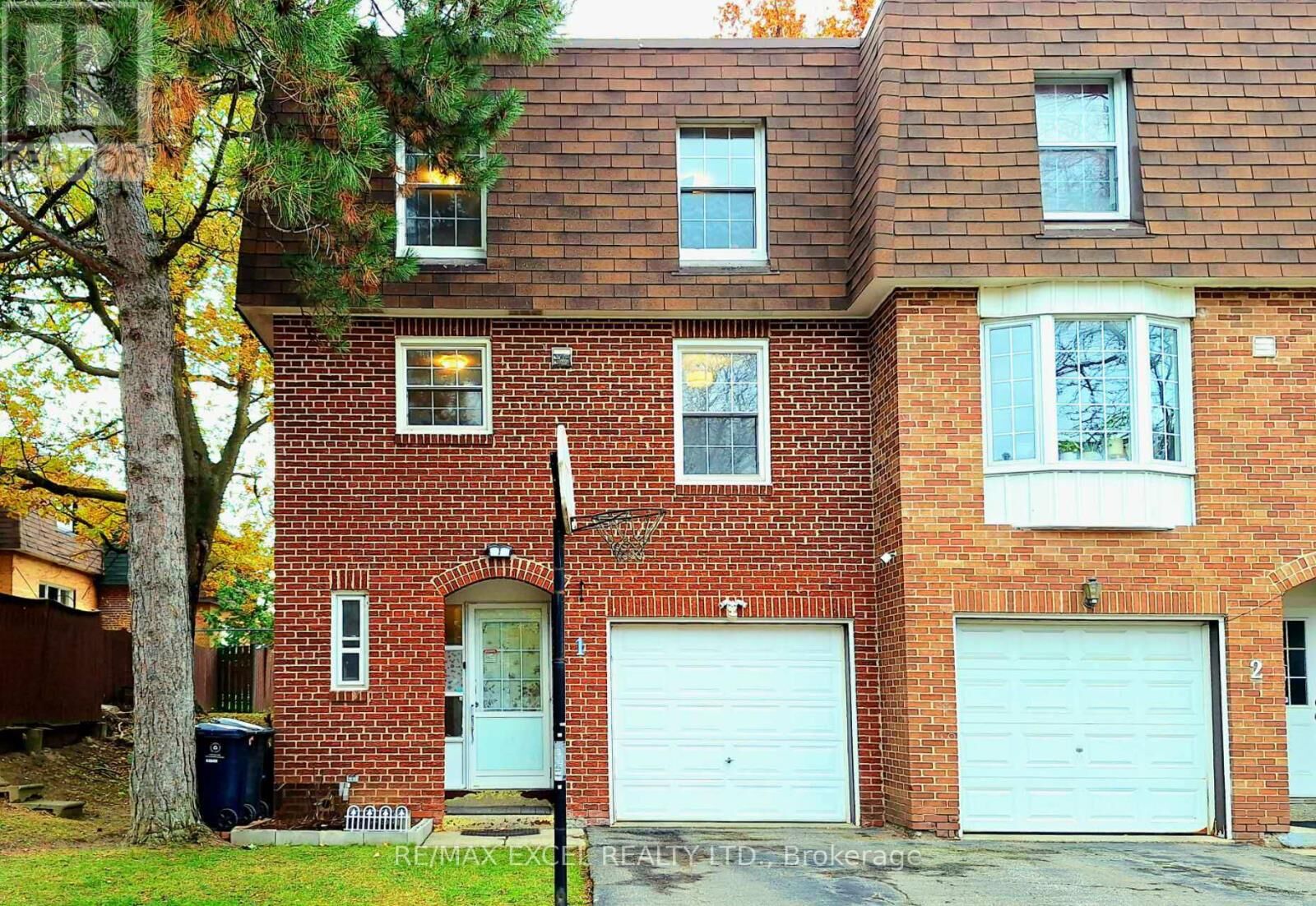 Property Photo:  20 Crockamhill Drive 1  ON M1S 3H1 