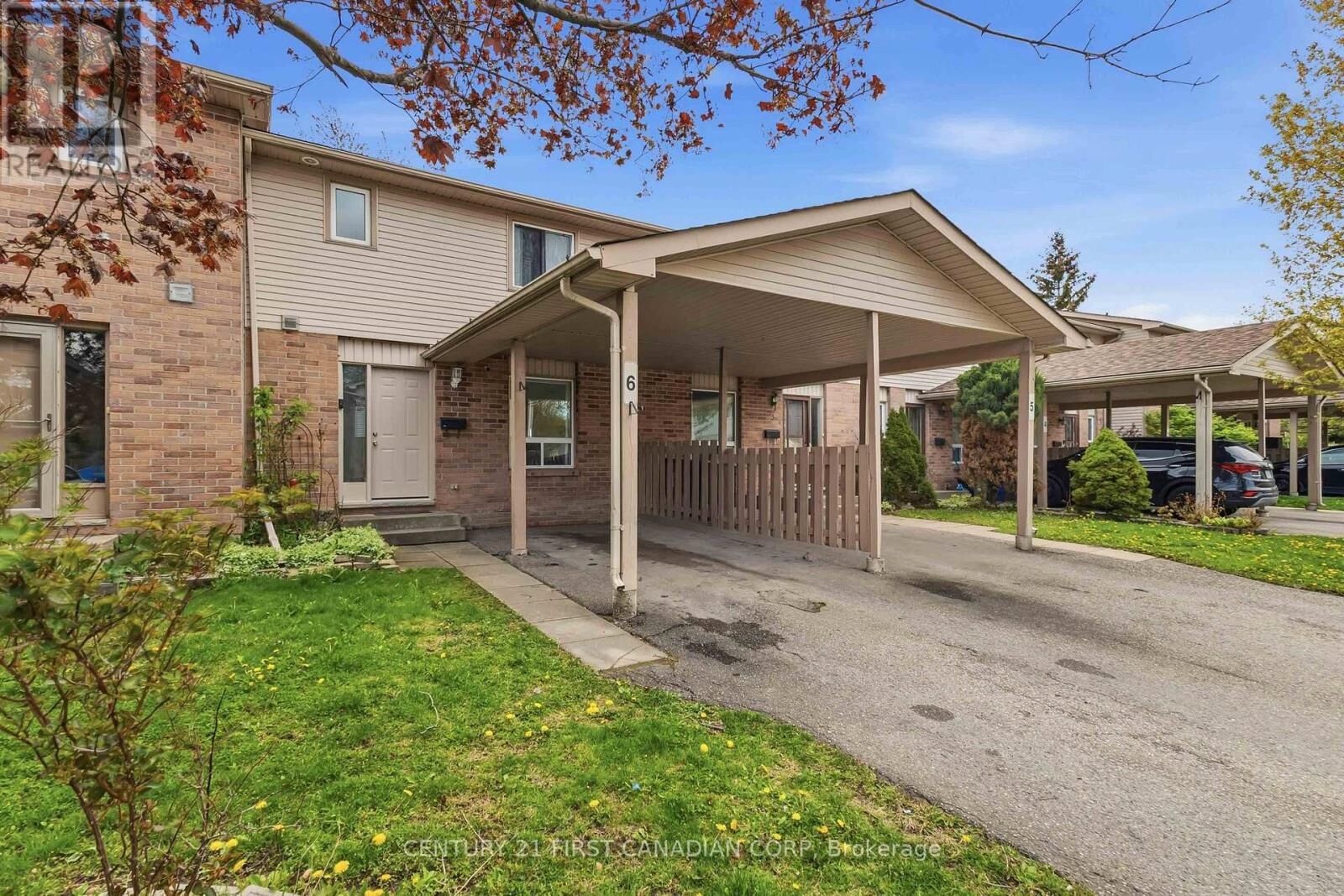 Property Photo: 720 Deveron Crescent 6 ON N5Z 4W6