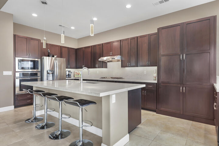 Property Photo: 42567 Bellagio Drive CA 92203