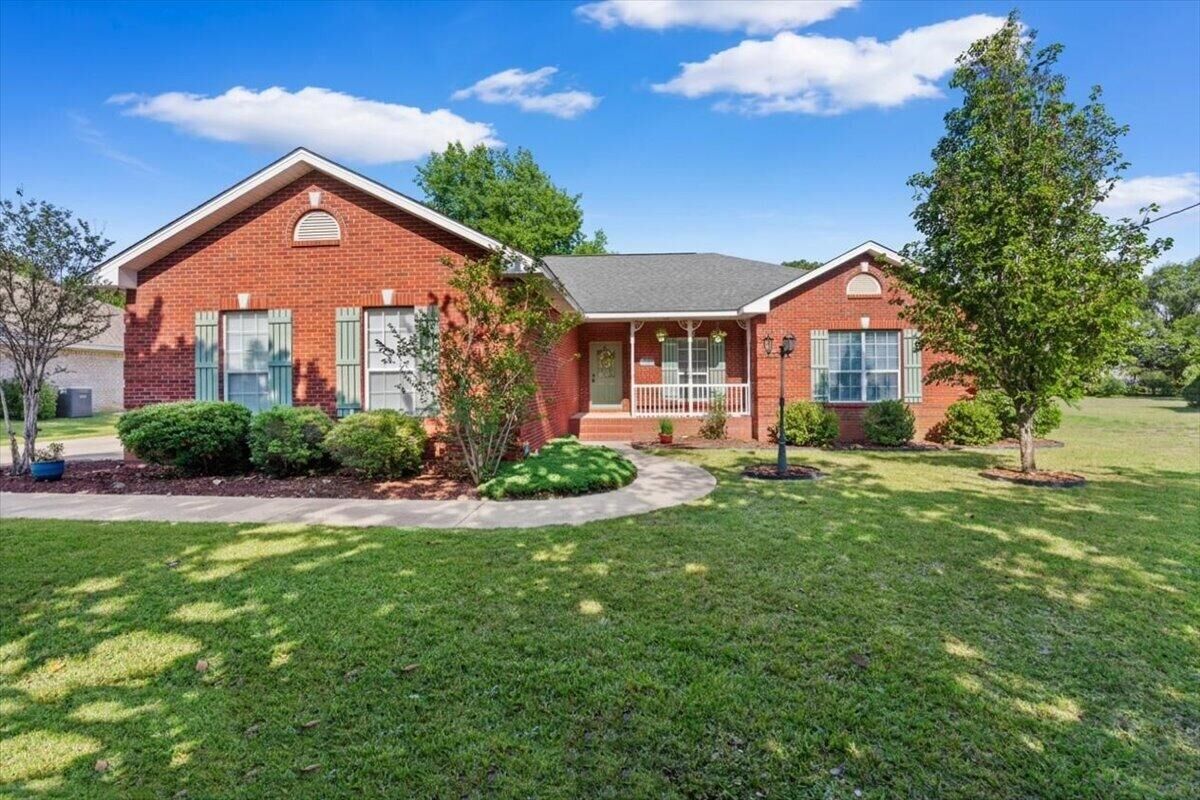 Property Photo:  1830 Seahawk Lane  FL 32566 
