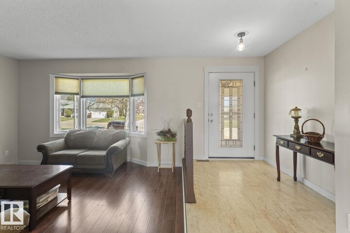 Property Photo:  1938 Forest Drive  AB T9M 1M1 