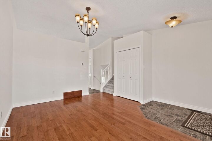 Property Photo:  18903 70 Avenue NW  AB T5T 5E1 