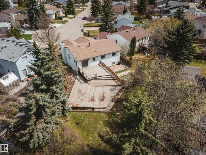 Property Photo:  1030 106 Street NW  AB T6J 6H1 