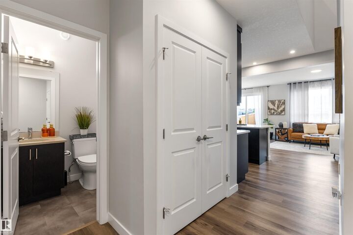Property Photo: 4853 Kinney Road SW AB T6W 5G3