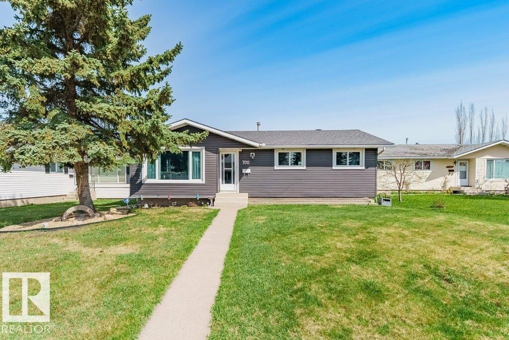 Property Photo:  7012 44 Avenue NW  AB T6K 0V2 