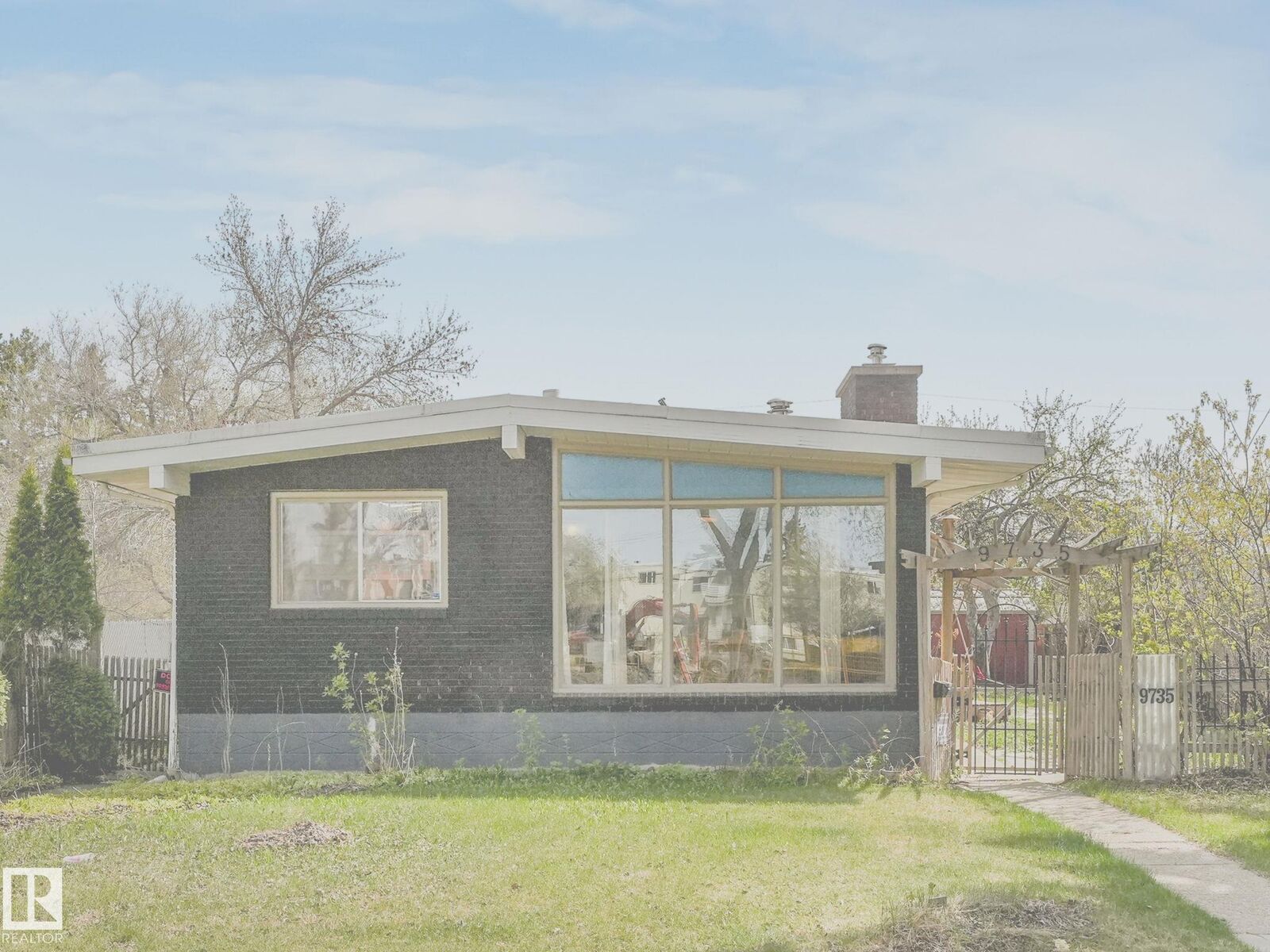 Property Photo:  9735 155 Street NW  AB T5P 2K8 