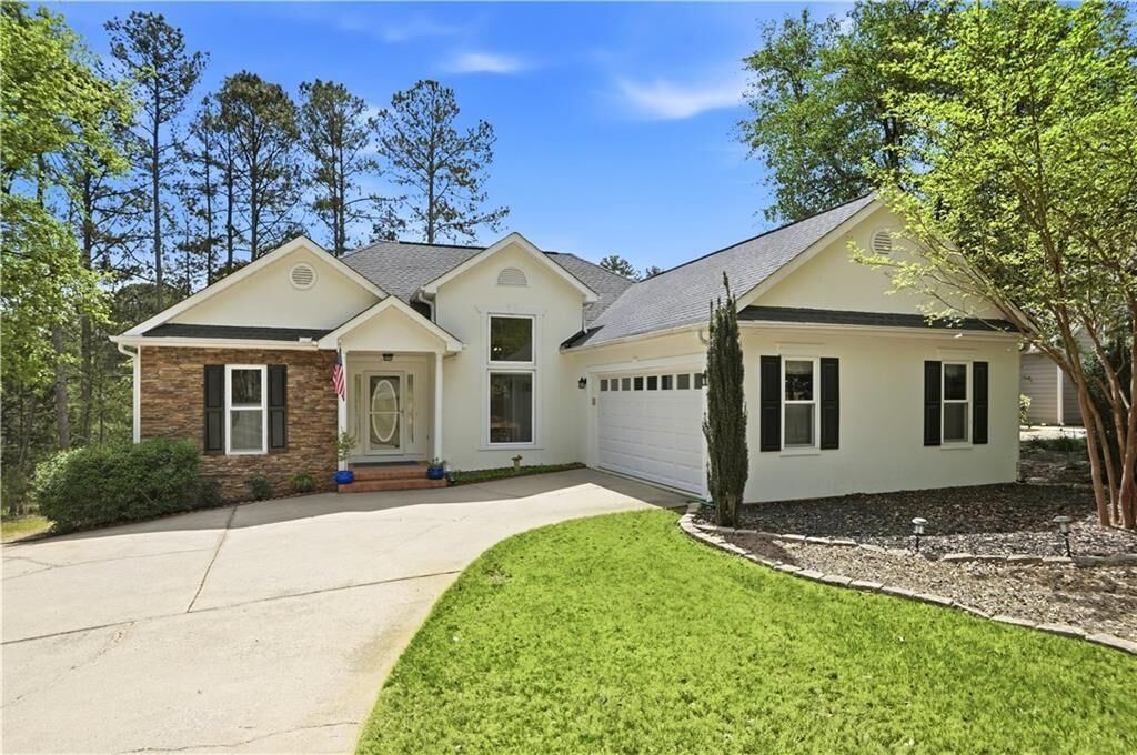 Property Photo:  4209 Green Court  GA 30180 
